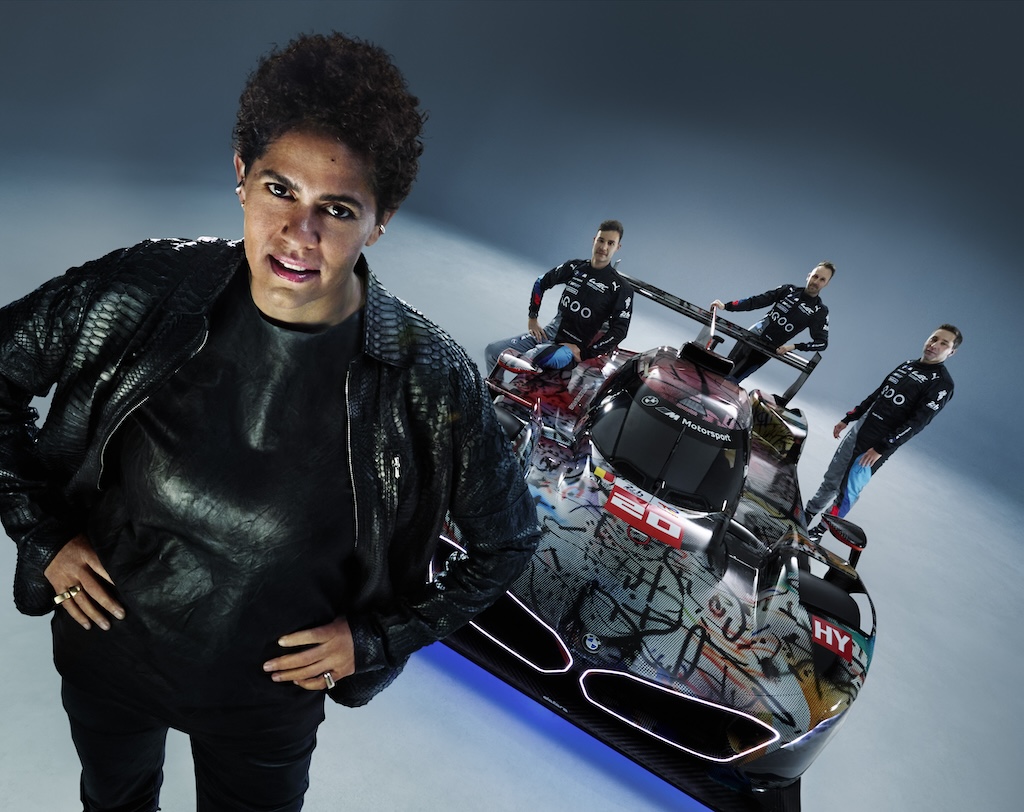 BMW Art Car #20 afsløret i Paris – skal køre på Le Mans
(Foto: BMW AG)